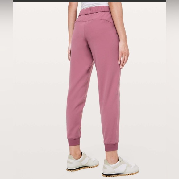 Lululemon On The Fly Jogger Misty Merlot Size 12 - Picture 2 of 16